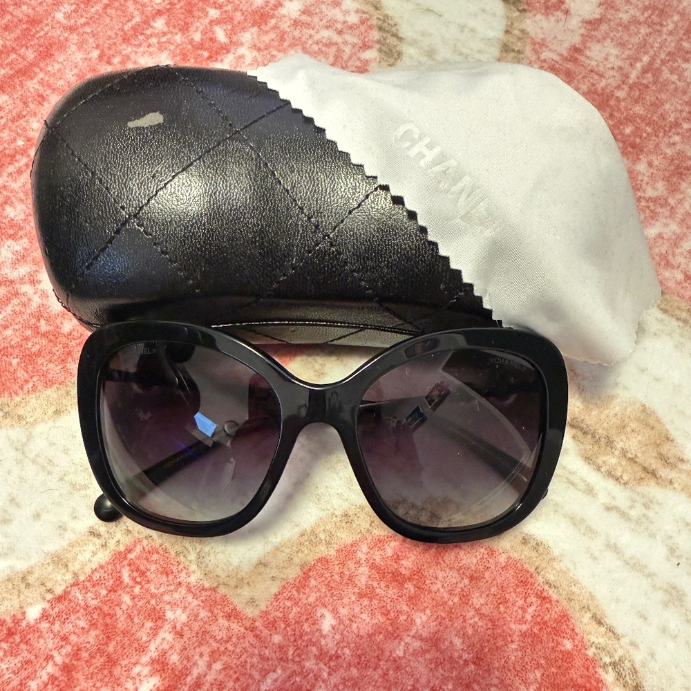 CHANEL Black Gold Pearl Sunglasses RARE